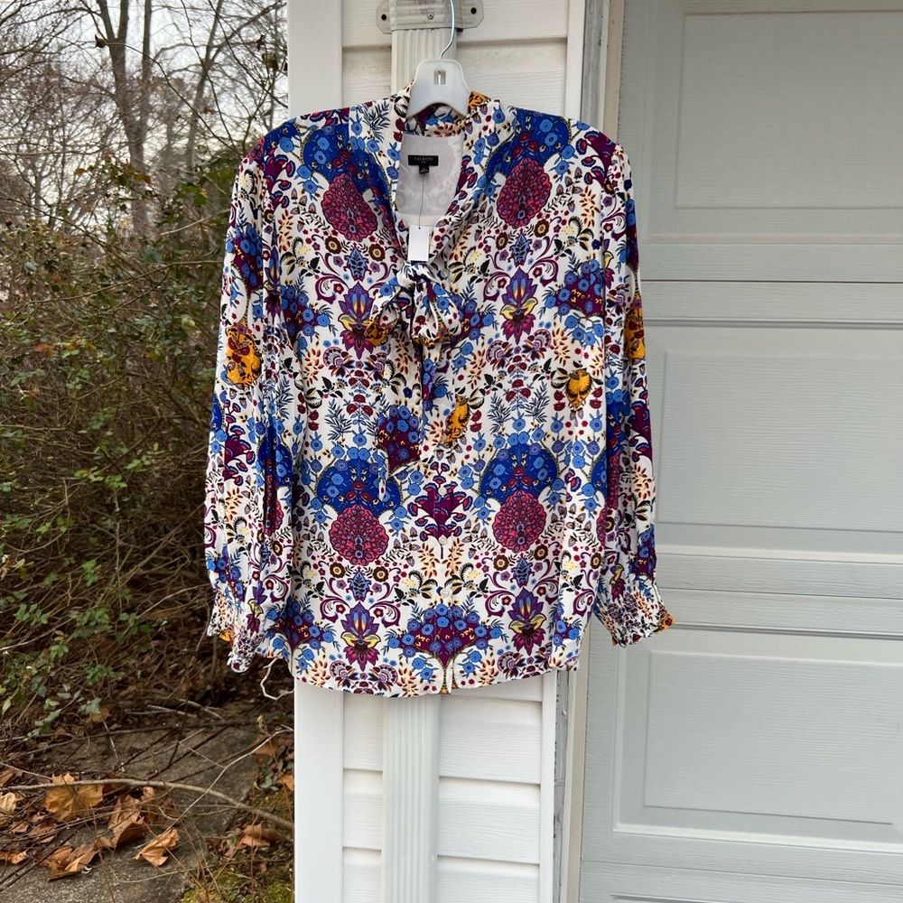 NWT Talbot Fun White Multicolor Floral Tie Neck Long Sleeve Blouse